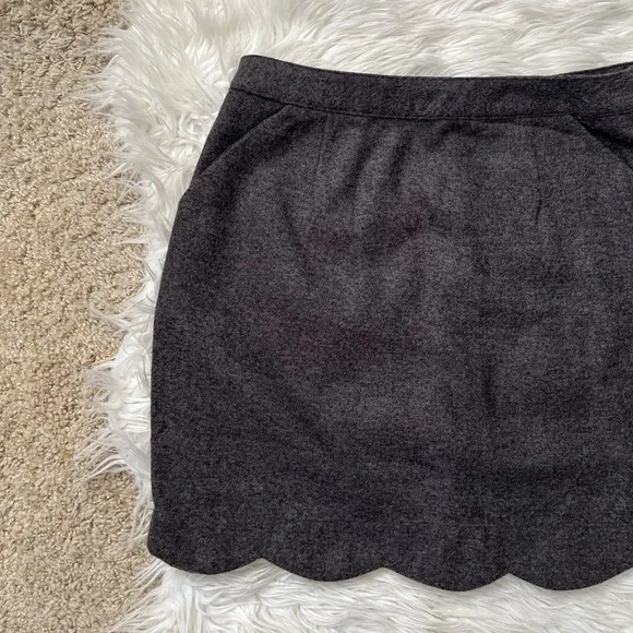 {HYFVE} Scallop Hem Mini Skirt with Pockets in Grey - Women's Medium - NWT - Picture 4 of 12